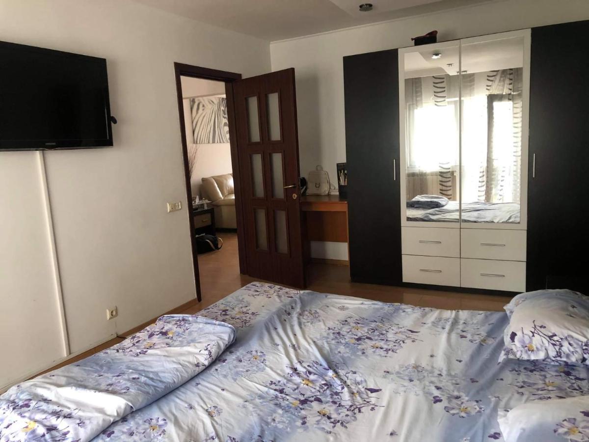 Apartament Apartment Ramnicu Valcea Exterior photo